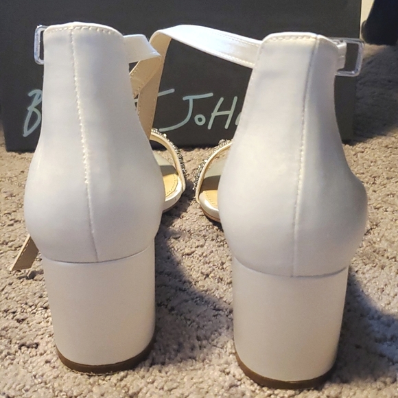Betsey Johnson block heels - Picture 3 of 9